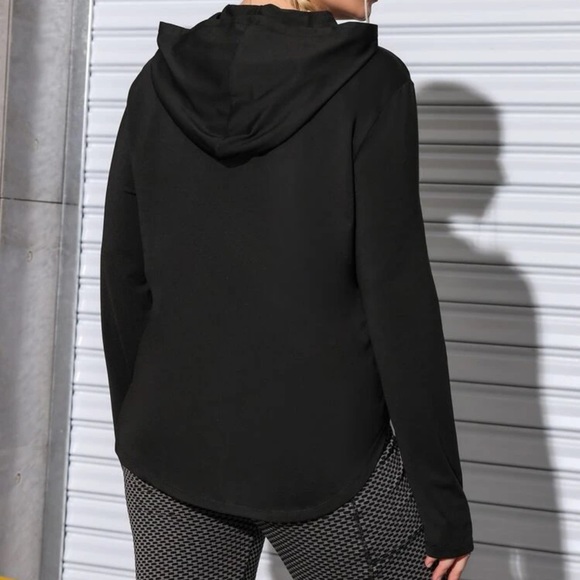 NEW Black Lightweight Hooded Gym Top - Picture 2 of 7